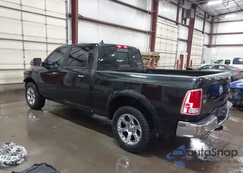 2015 Ram 1500 Laramie из США, поврежденный, VIN 1C6RR7VMXFS662819